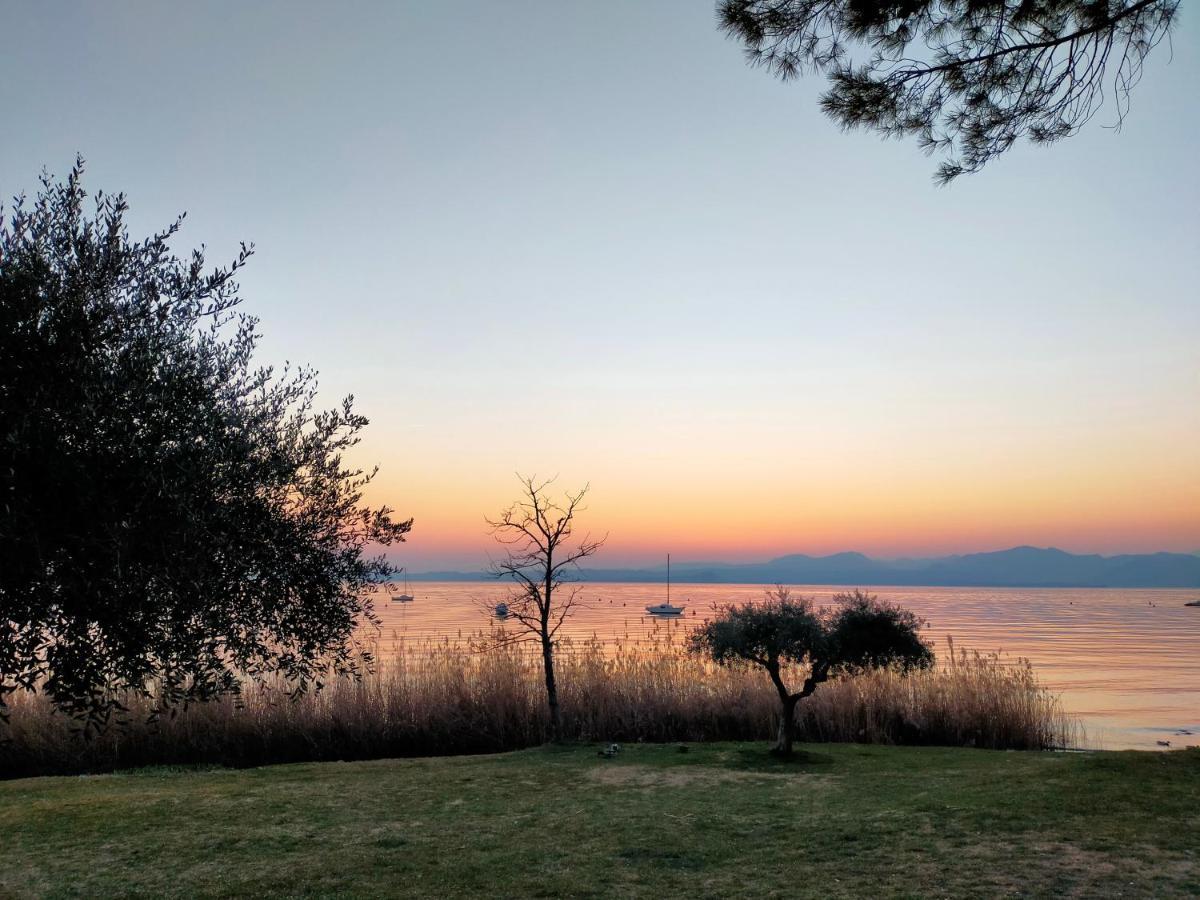 Appartamento Andy Peschiera del Garda Exterior foto